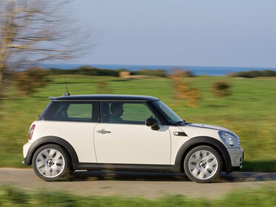  Mini Cooper D 2007 года  (фото 12 из 35)